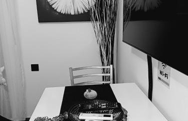 Rafina's BLUE HEART! Steps from the beach,2 min walk - Walk to Rafina main square 10 min, and Port about 15 min ! Ideal vacation base! - Foto 8