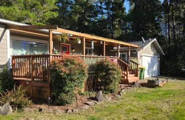 Pet-friendly Coastal Butterfly Retreat - Foto 1