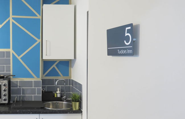Tudors Inn Handsworth - Foto 1