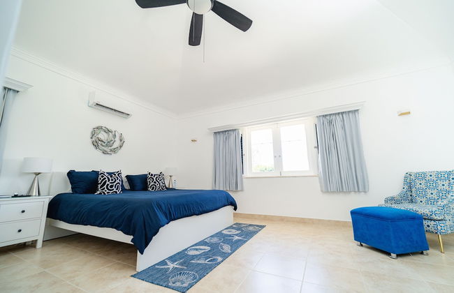 A Guest Dream Villa Blue at Punta Cana Village! - Photo 3