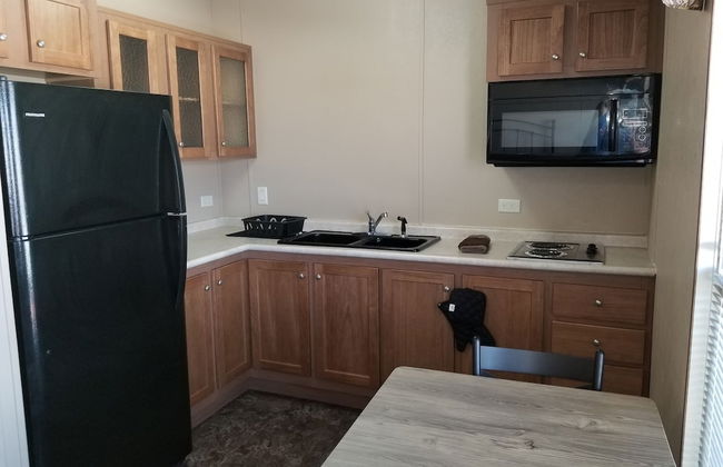 Elite Cabins and RV Park - Photo 11