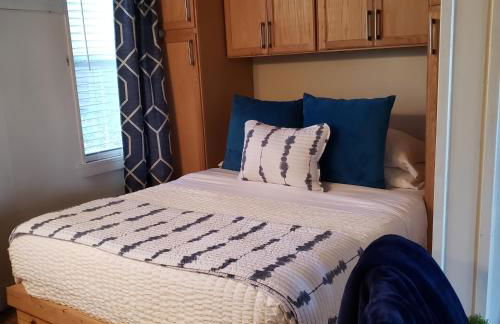 Lake Front cottage - Photo 5