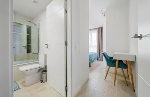 Magical 2BR Condo in the Heart of Cambrils - Photo 16