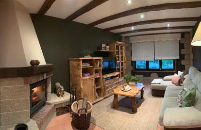 Chalet Rural Toñita 400 m playa piscina barbacoa chimenea - Foto 16