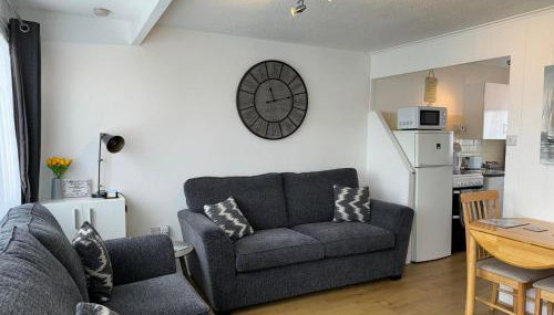 103 Sunbeach South facing 2 bed chalet M and T chalets - Foto 3