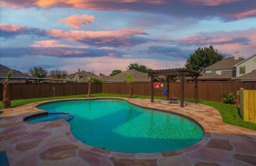 Amazing Modern Spacious Home with Pool - Foto 37