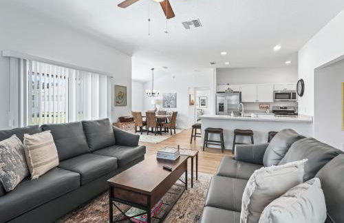 928 Z5 VILLAGE OF LAKE DENHAM by REMAX Premier - Foto 8