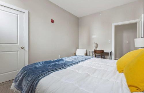 2BR Executive Downtown Apartment by ENVITAE - Foto 26