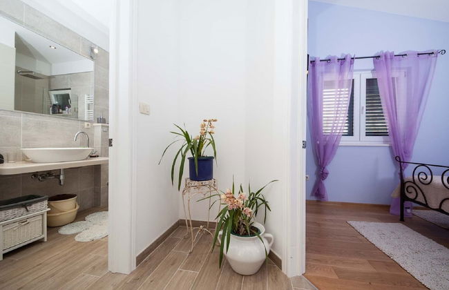 Stone House in Podgora With Sea Views - Photo 7