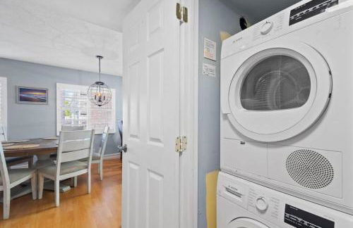 Beachside Las Olas Getaway Oasis with Pool - Foto 21