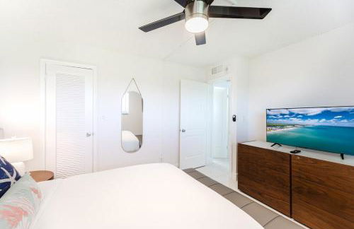 Beachside Modern 2BR 2BA - Foto 17