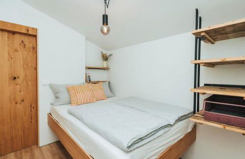 Modernes Tinyhouse Trailer Cabins am Waldrand - mit Seezugang - Foto 12