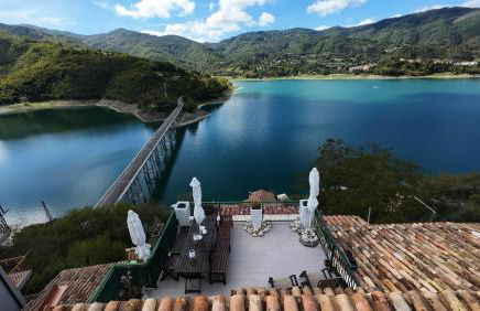 La terrazza sul lago Turano - Foto 7