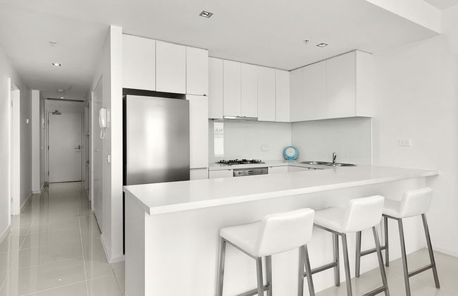 Waterfront Melbourne Apartments - Photo 47