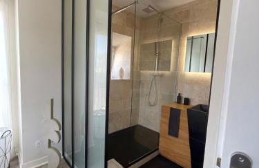 Élégance et confort-vue sur la cathédrale - Parking - Foto 42