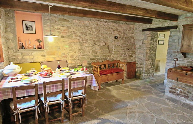 Holiday Home in Apecchio With Pool & Terrace - Foto 48