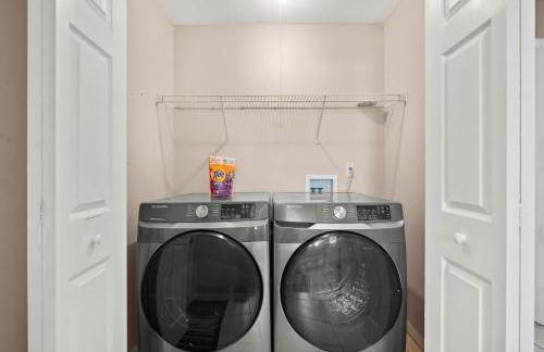 Sunset Serenity - 3BR Beach Townhome with outdoor patio - NEW HOT TUB, Steps to Ocean Fun! - Foto 10