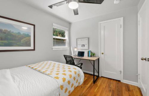 Urban Nest - Garage, Sunroom & Fenced Yard - Foto 27