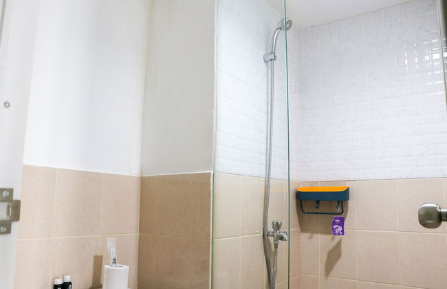 Spacious and Good 2BR at Podomoro Golf View Apartment - Foto 16