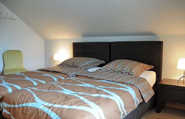 Holiday Home in Somme-leuze With Valley View - Photo 3