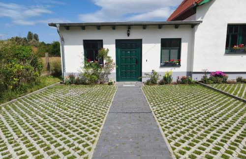 Modernes Ferienhaus mit 4 separaten Appartements, je mit vollausgestatteter Küchenzeile und eigenem Bad, 2 Gehminuten zum Badesee, Garten, Grillplatz, Kinderspielbereich, Hunde sind willkommen - Foto 38