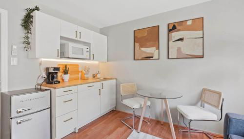 Restful Retreat - Vibrant - Tranquil Yard - Foto 3