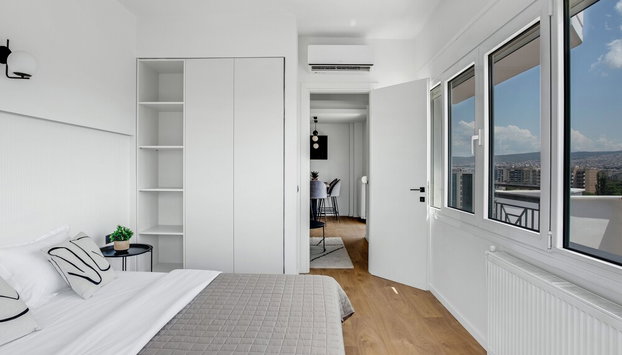 Sanders Arch - Treasured 1-bdr Apt w Balcony - Foto 3, Habitación