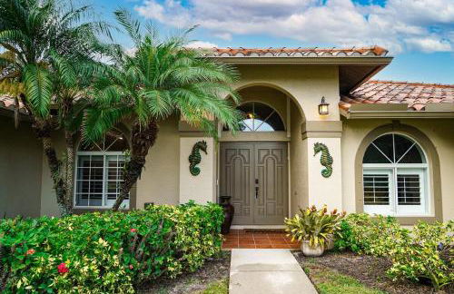 Modern Luxury Retreat in Naples - Photo 25