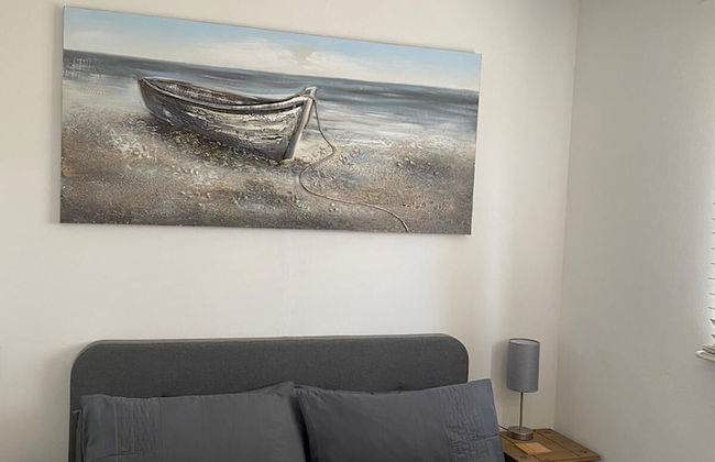 Riverside Park Ground Floor Apartment - St Neots - Photo 6