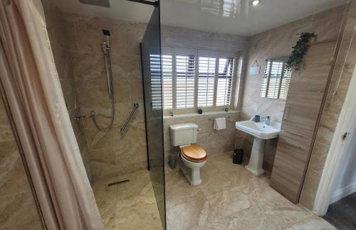 Luke Stays - Parsons Gardens - Foto 19