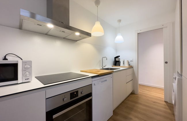 AinB Barcelona Sants Apartments - Photo 50