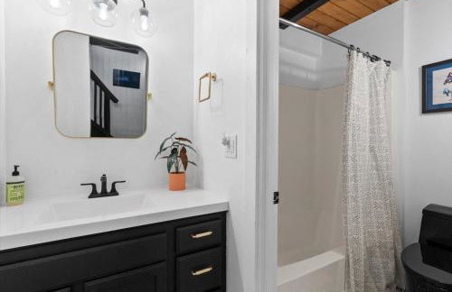 Charming Whitefish Condo 5 min from slopes! - Foto 8
