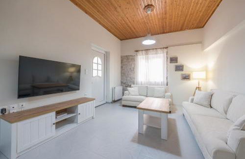 In the center of Messolonghi - Photo 45