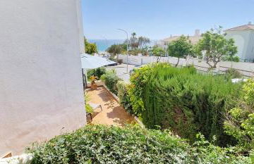 Apartamento con terraza en primera línea de playa - Foto 32