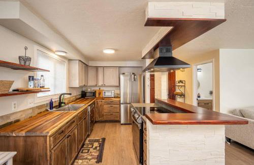 Cozy 3-Bedroom Townhome - 3 Miles from OSU! - Foto 8