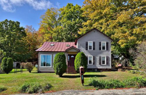 The Family Retreat At Bomoseen 4 Bedroom Home - Photo 9