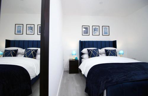 New Cardiff Bloc Exclusive Apartments By Prime Stays - Shops and Parking - Great for Groups and Families - Foto 40
