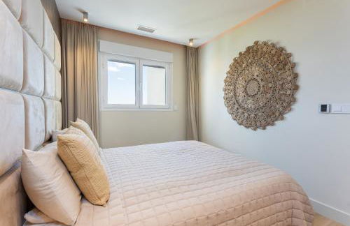 Estepona Puerto Blanco - Modern Luxury Apartment - Photo 10