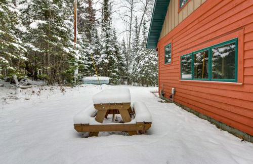 Dock and Foosball Esquagama Lake Family Cabin - Foto 27