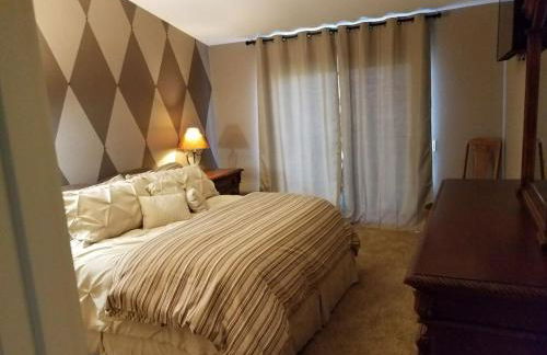 Beautiful Mountain Home - Photo 21