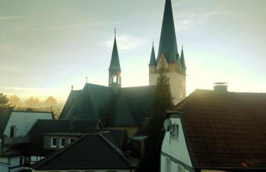 Dachgeschosswohnung mit Klimaanlage in bester Lage - Foto 3