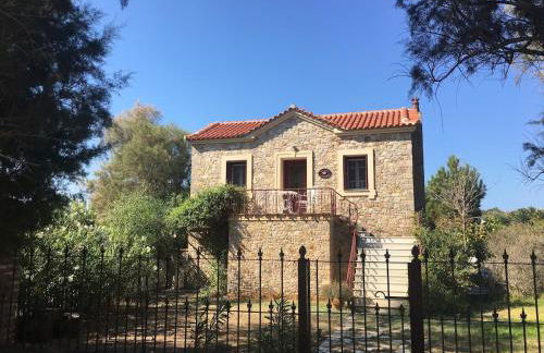 House on beach, Lesvos Nifida, Mytilene beach - Photo 1