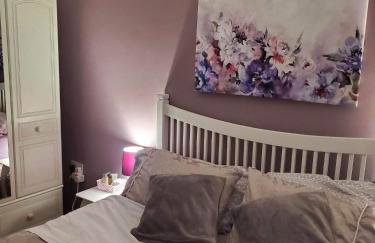 House - Sleeps 4 with Cozy Fireplace - Foto 44