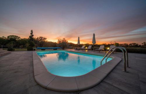 Villa Royal Green Two - Photo 5