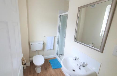 Friars Walk houses with 2 bedrooms, 2 bathrooms, fast Wi-Fi and private parking - Photo 33