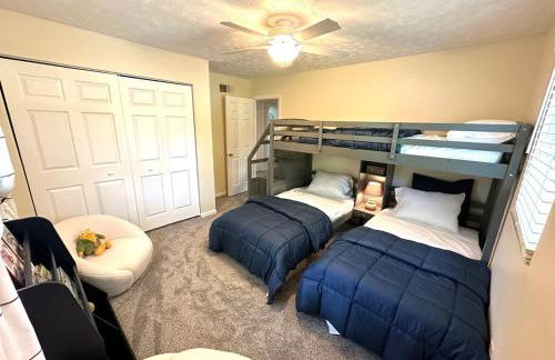 Mason Ohio Home large private yard firepit game room - Foto 11