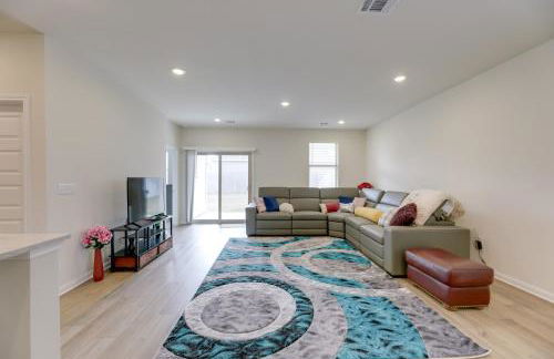 Buda Business-Ready House Office, Home Gym and Yard - Foto 5