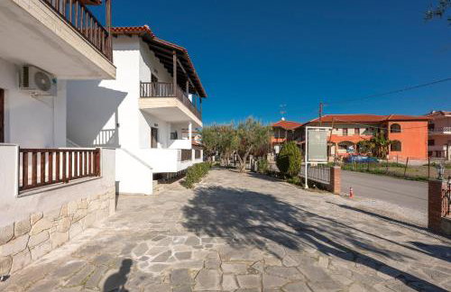 Eleon Suites & Apartments - Photo 74