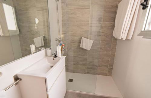 Ático de Lujo con vistas al mar, primera línea Playa del Postiguet - Photo 31