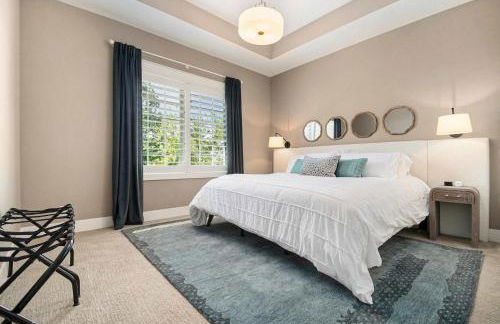 Luxury Stay with Golf Simulator and 3 King Bedrooms - Foto 31